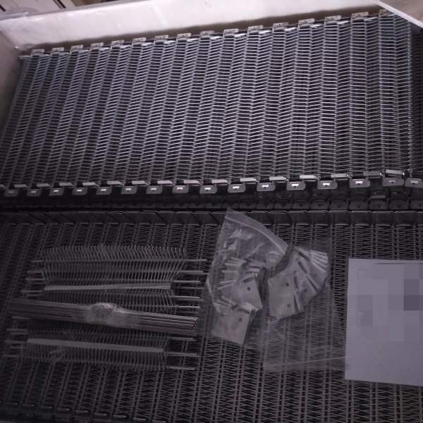 conveyor belt self stacking belt (1)