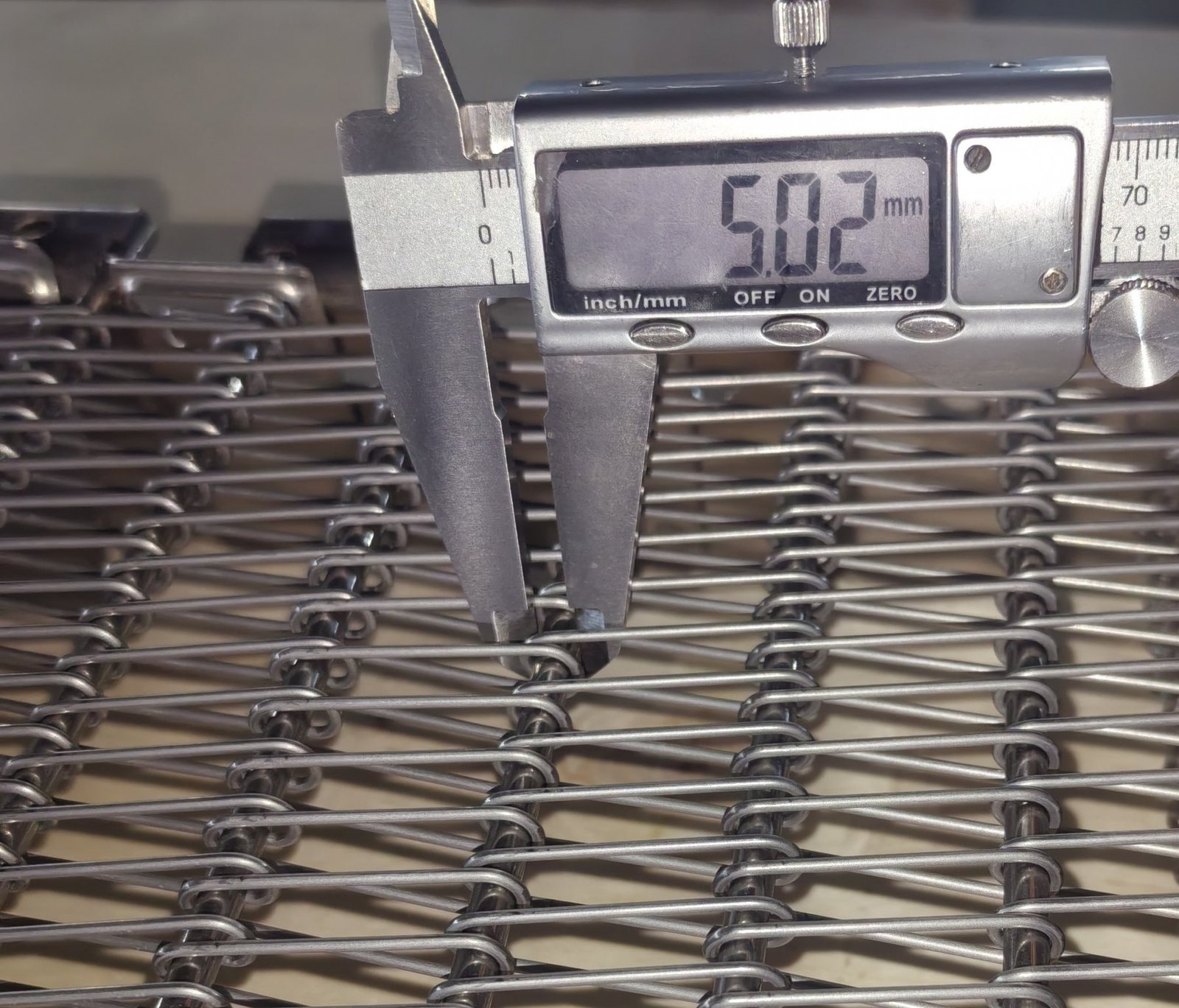 JBL Mesh Belt Rod Diameter Check from an anonymized Malaysia Self-Stacking Belt replacement project