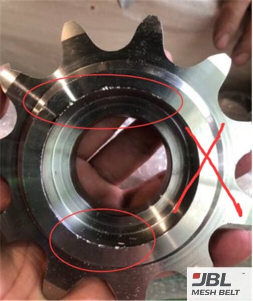 Stainless steel sprocket with burrs in the bore, rejected