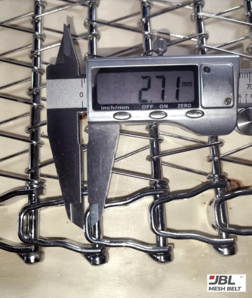 Spiral belt link thickness measured with a caliper: 2.71 mm