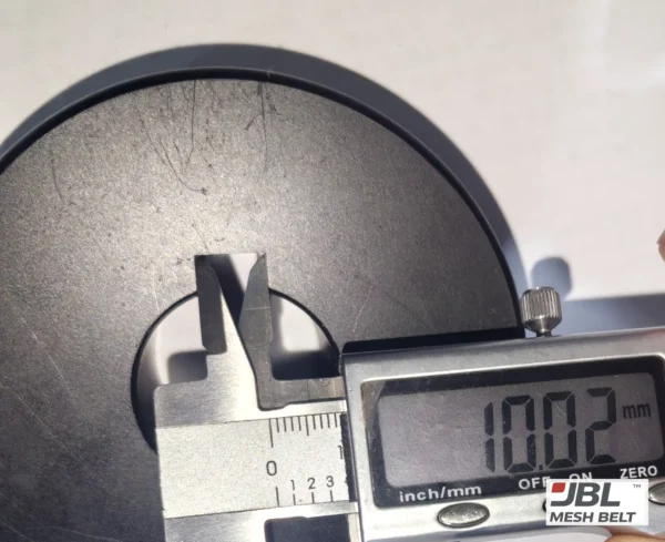 Sprocket keyway measured with a caliper: 10.02 mm