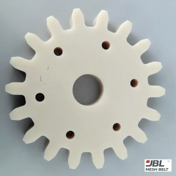 UHMWPE sprocket for a side-driven spiral belt