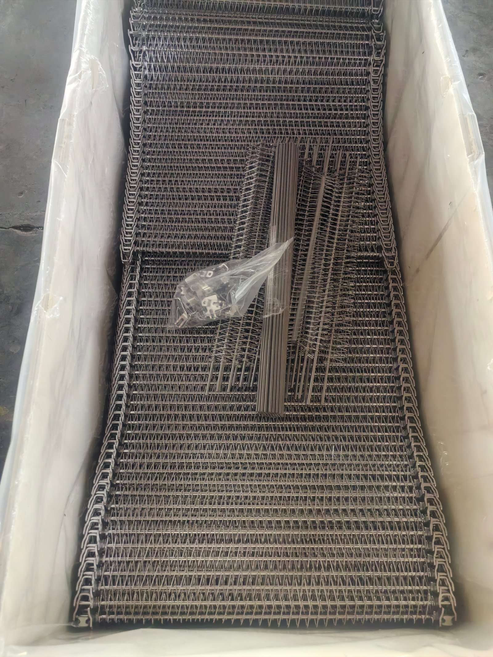 JBL Mesh Belt reference: Protected export packing