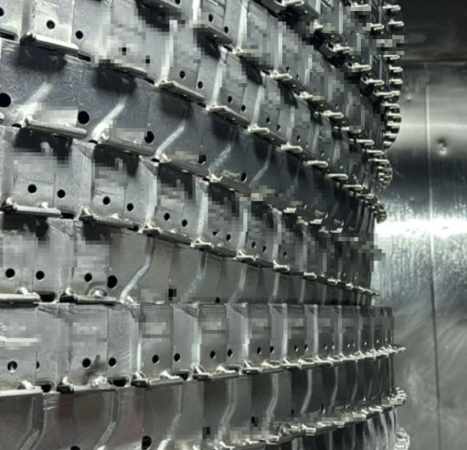 JBL Mesh Belt - Stacked side-plate alignment reference